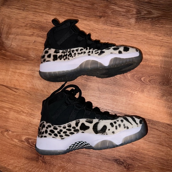 Jordan Retro 11’s - Picture 3 of 6